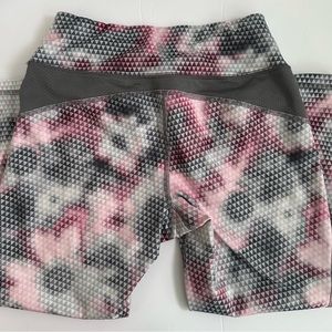 Women’s crop leggings